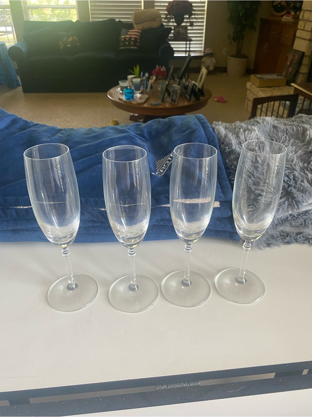 Clear Champagne Flute Glasses - Set of 4